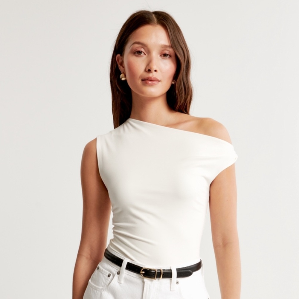 Asymmetrical Cotton-Modal Twist Top